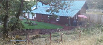 Seasonal "Creekside Cabin"  6 mi  N of OSU,  County Approved legal :-)