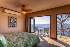 5 عدّة غرف نوم ومكواة/لوح كي وواي فاي مجانًا وملاءات أسرّة