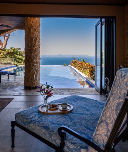 Ocean view, full time staff, concierge services. Winner 2013 - 2023 top rental