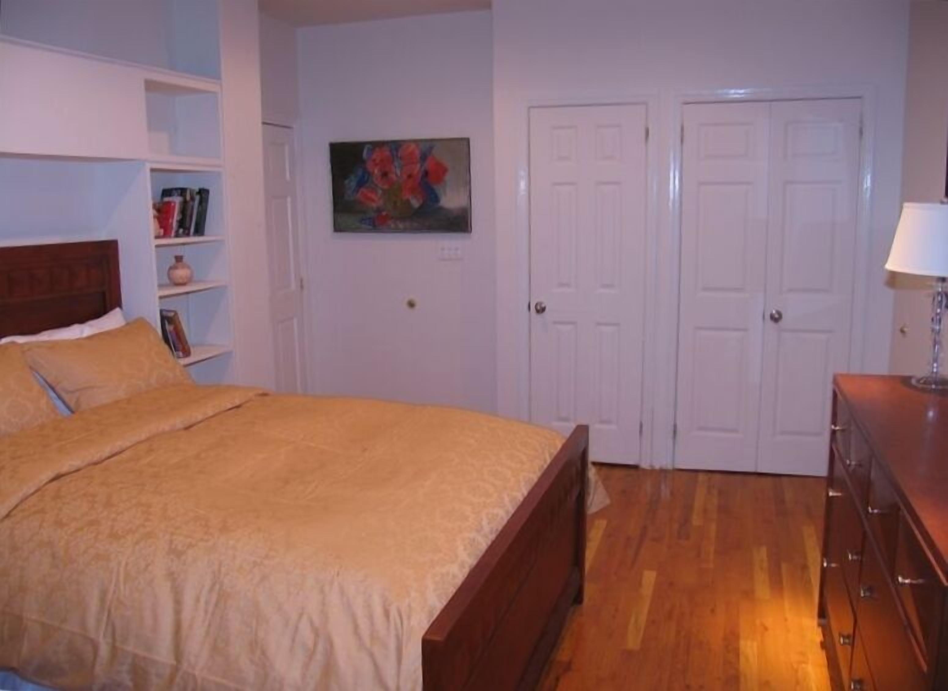 2 chambres, fer et planche à repasser, Wi-Fi gratuit, draps fournis