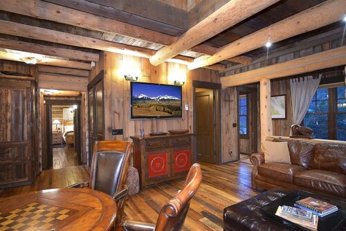 Coal Creek Cabin
