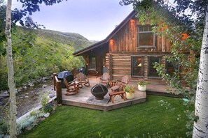 Terrace/patio - Coal Creek Cabin (Crested Butte)