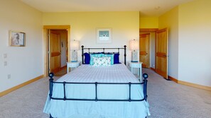 3 bedrooms, free WiFi, bed sheets