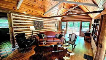 Televisio, takka, kirjoja