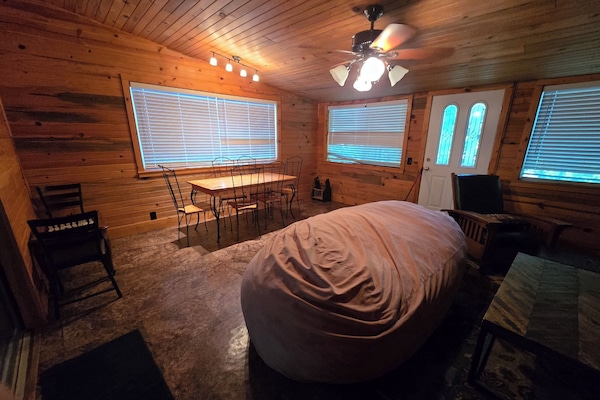 5 soverom, reiseseng for barn, wi-fi (inkludert) og sengetøy