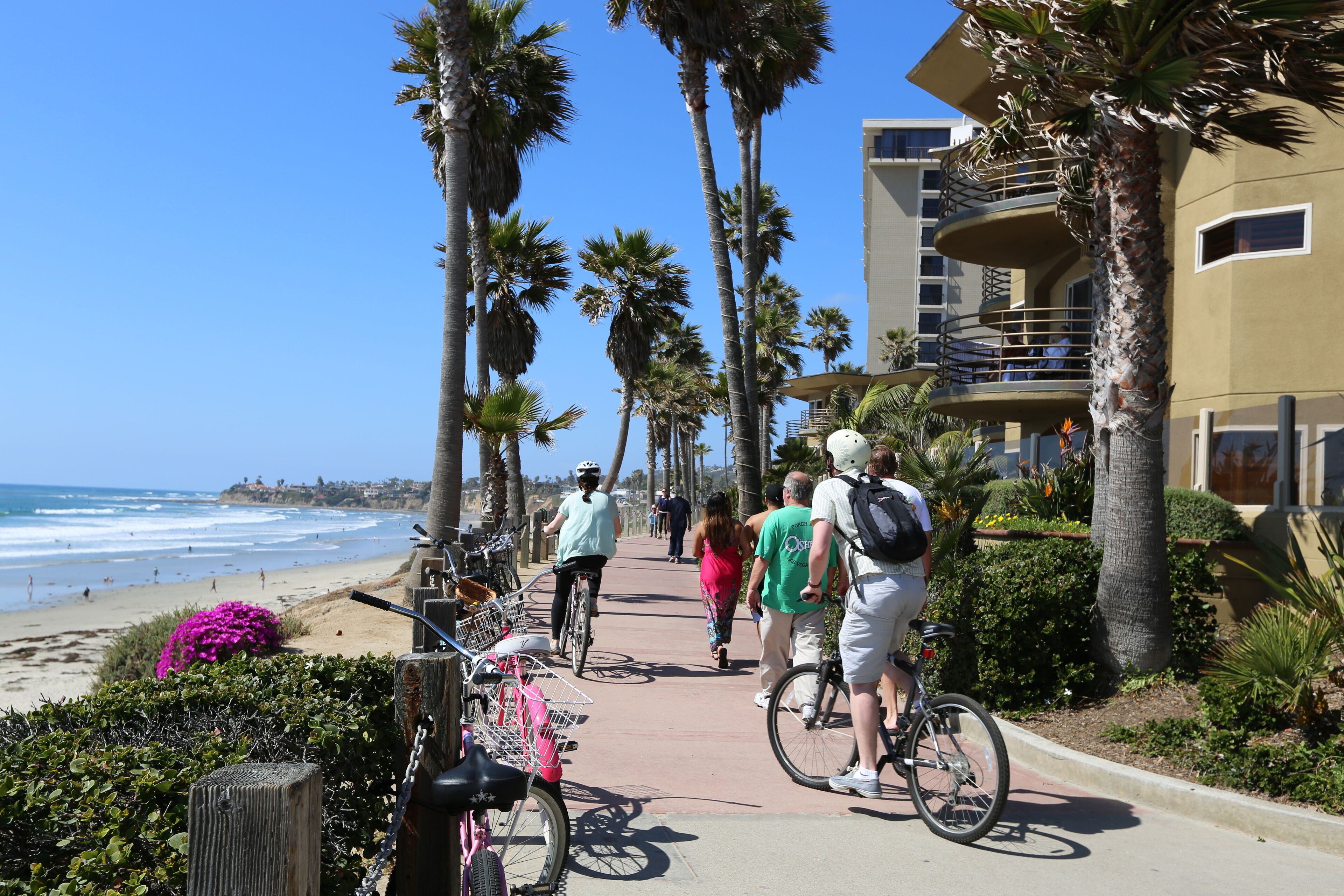Beach nearby, sun loungers