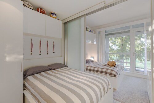 シティビューとウォータービューのエグゼクティブタウンハウス