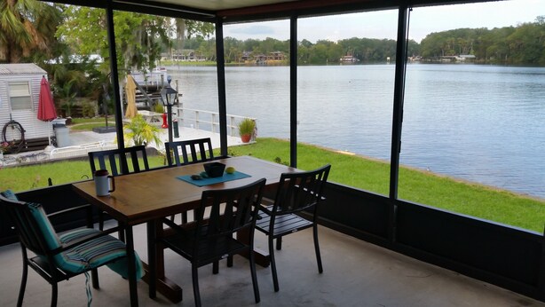 Utendørsservering