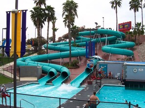 Piscine extérieure, piscine chauffée