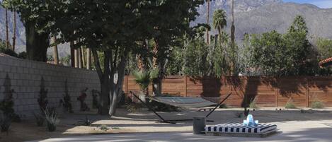 Alberca al aire libre y alberca climatizada