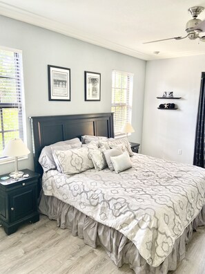 3 bedrooms, desk, iron/ironing board, travel cot