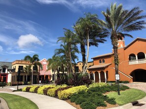 Exterior - Updated coastal chic townhome in Naples. Come see for yourself! (Naples)