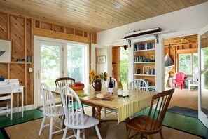 Dining - Friendship Harbor Waterfront Home (Friendship)