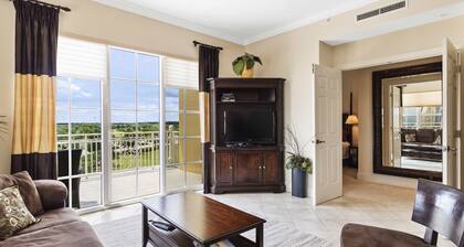 Ave Maria Condo - Walking Distance from Ave Maria University and Church!