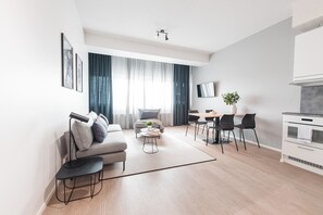 Apartment, 1 Bedroom | Desk, iron/ironing board, free WiFi, bed sheets