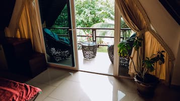 4-Bedroom Villa | Balcony