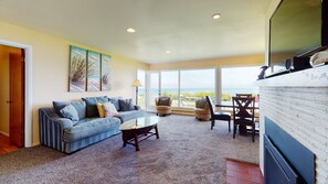 TV - OCEAN VIEW: SABEY HOUSE:  Seaside Vacation Homes, Inc Managed  (Seaside)