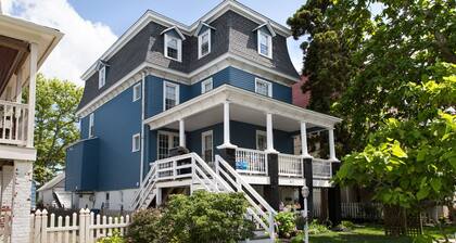 Spacious Victorian Main House with Luxury Kitchen in Beautiful Historic District