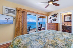 3 bedrooms, desk, iron/ironing board, travel crib