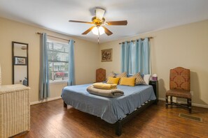 3 habitaciones, tabla de planchar con plancha, cuna de viaje y wifi 