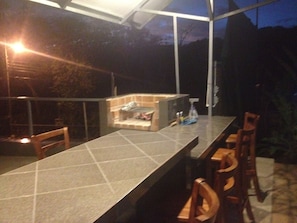 Outdoor dining - Relaxing holiday home (porto carrillo)