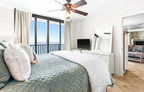 2 bedrooms, iron/ironing board, travel cot, WiFi
