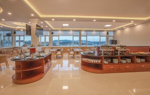 Lokala och internationella rätter