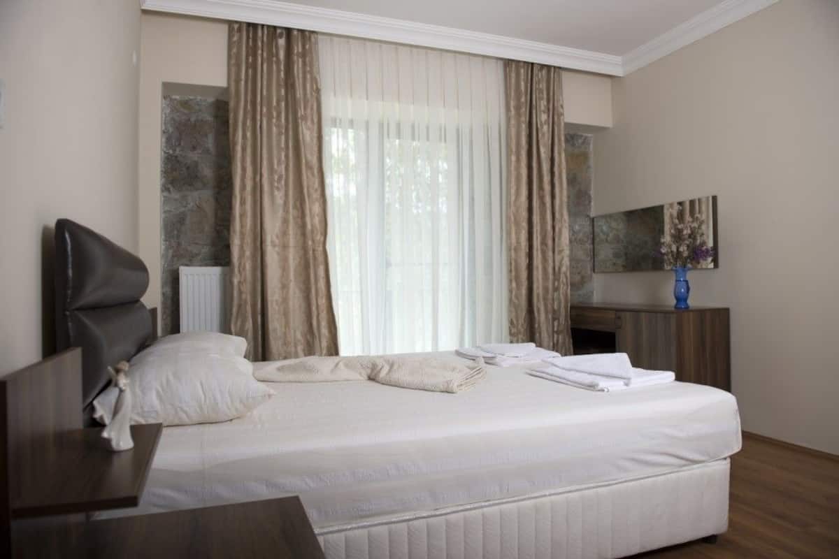 1 habitación, minibar, escritorio y sistema de insonorización