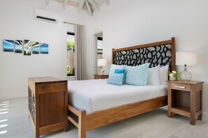 2 chambres, coffres-forts dans les chambres, fer et planche à repasser