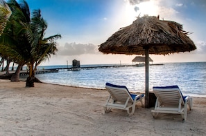 On the beach, sun loungers, beach towels - Cabana with a pool and garden view (San Pedro)