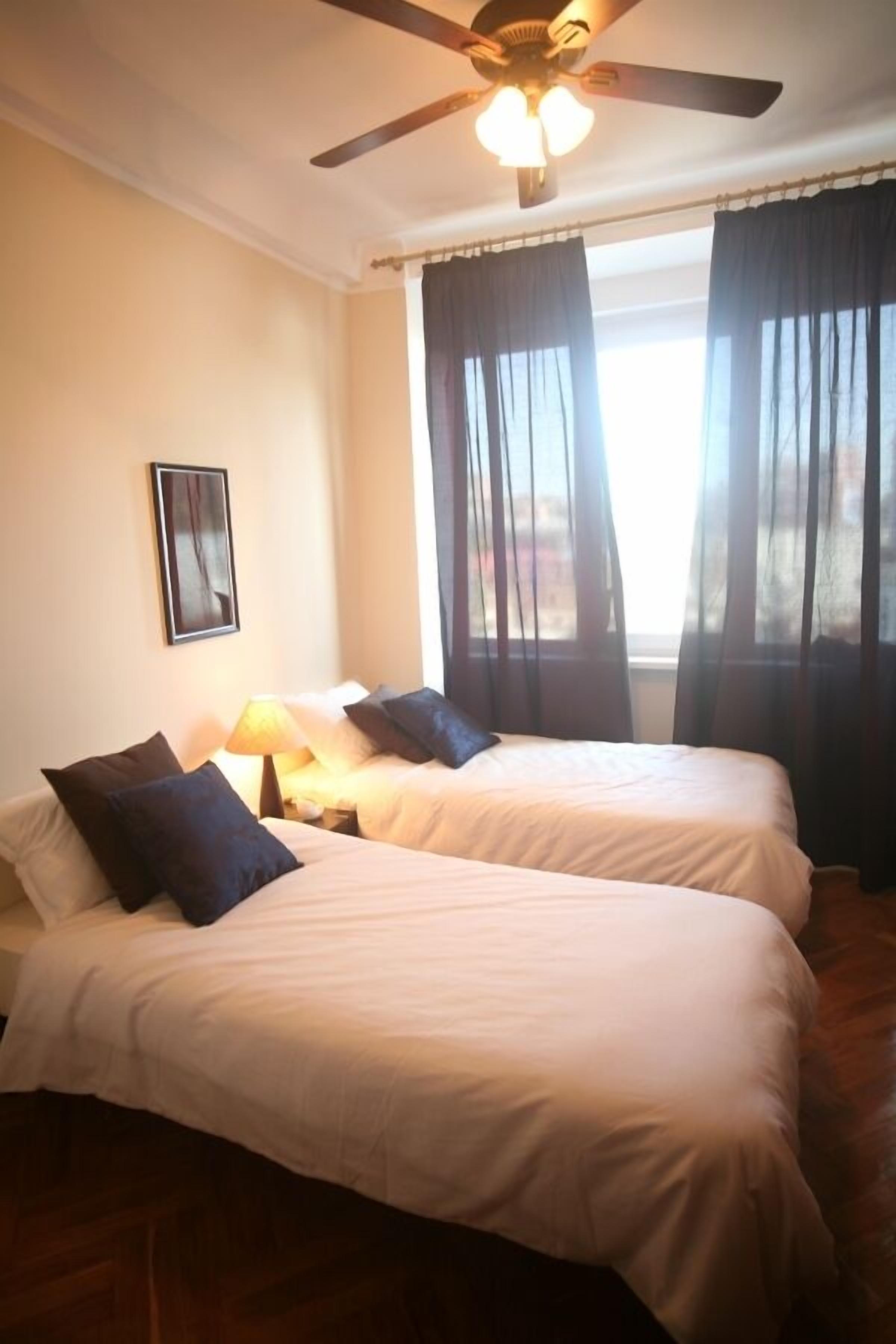 2 室のベッドルーム、WiFi、ベッドシーツ