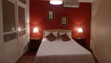 3 bedrooms, WiFi, bed sheets