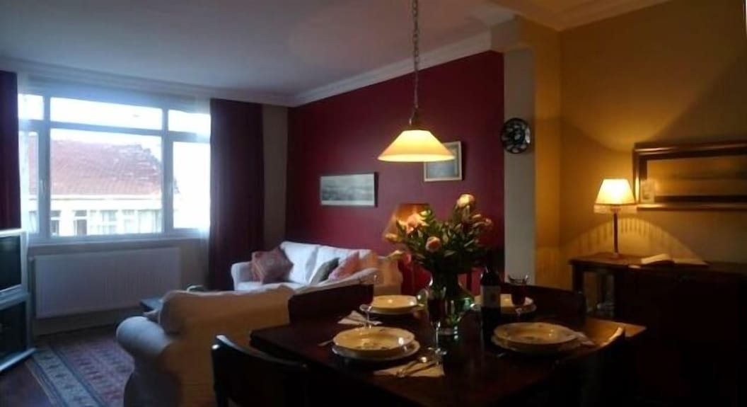 3 Double Bedroom, Right Next To Blue Mosque, On Akbiyik Street - Bakırköy