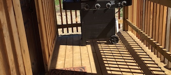 Cozy "tiny home" Cabin with amazing views