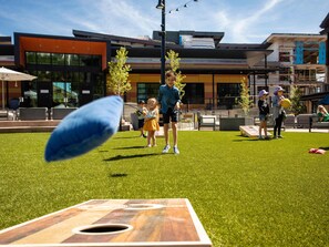 Property grounds - Tamarack Townhomes - 01 (Snowmass Village)