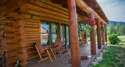 Cabina Shavano: 12 minutos en coche a la ciudad + Mtn vistas!