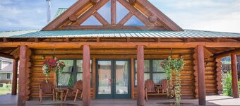 Shavano Cabin: 12min Fahrt in die Stadt + Mtn Views!