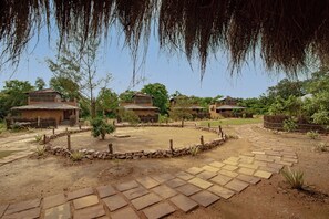 Royal Room - Karhandla Farm and Resort (Bhiwapur)