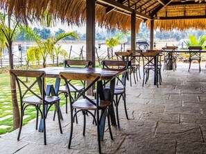 Breakfast, lunch, dinner served; Asian cuisine, garden views  - Karhandla Farm and Resort (Bhiwapur)