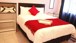 Doppelzimmer, Nichtraucher | Schreibtisch, Bügeleisen/Bügelbrett, kostenloses WLAN, Bettwäsche