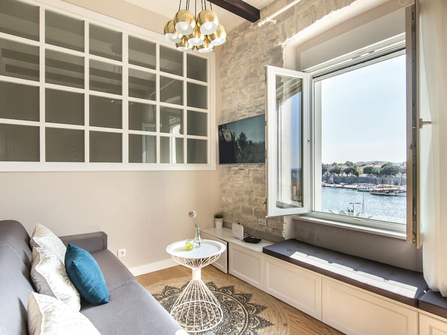 Apartamento luxo, 1 cama King e sofá-cama, vista para o mar | Vista do quarto