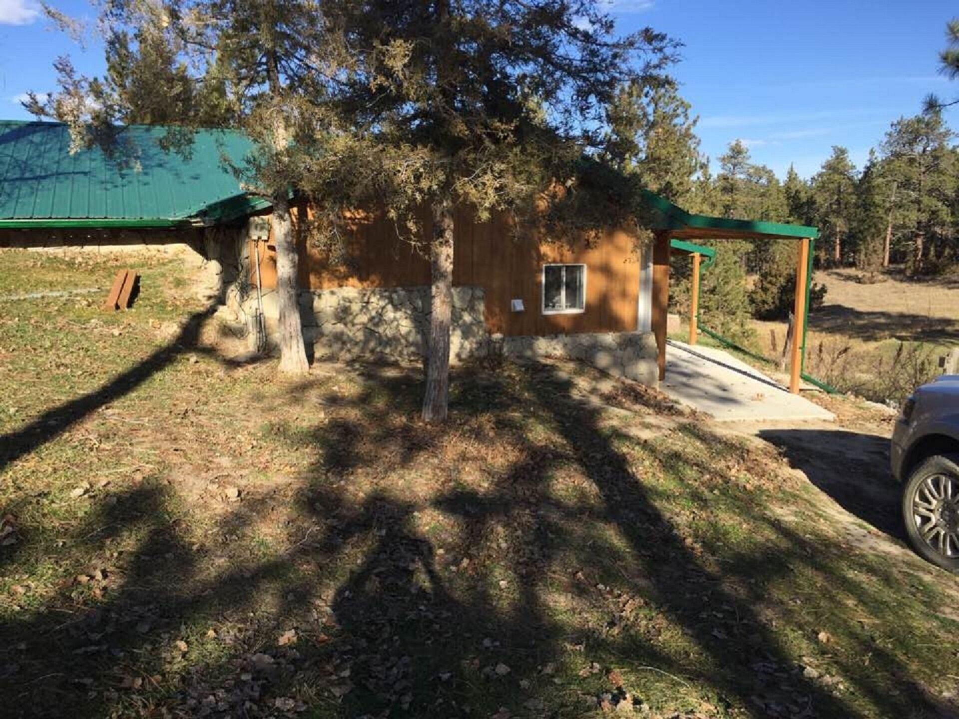 "The Dugout" in the Bull Mountains...a quaint little getaway!