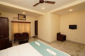 26 bedrooms, desk, iron/ironing board, WiFi