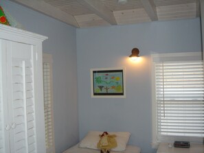 3 makuuhuonetta, silitysrauta/-lauta, ilmainen Wi-Fi