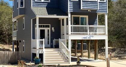 AMAZING-4BR BEACH HOUSE-HOT TUB-Free Linens-GREAT LOCATION-Keyless Entry-VolleyB