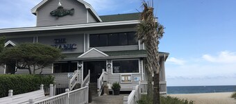 Ocean Front Condo !!! Che grande vista