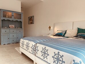 3 bedrooms, free WiFi, bed sheets, wheelchair access