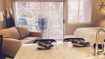 1 bedroom, free WiFi, bed sheets