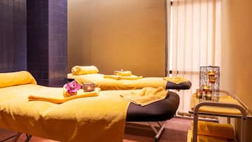 Sauna seca, banheira de hidromassagem, sauna a vapor