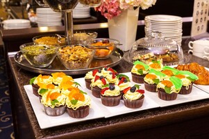 Daily buffet breakfast (EUR 10.23 per person)